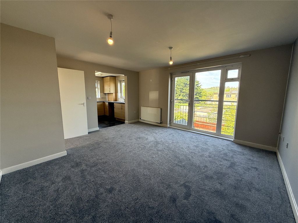 Property photo 2 of 6 Picture No. 09
