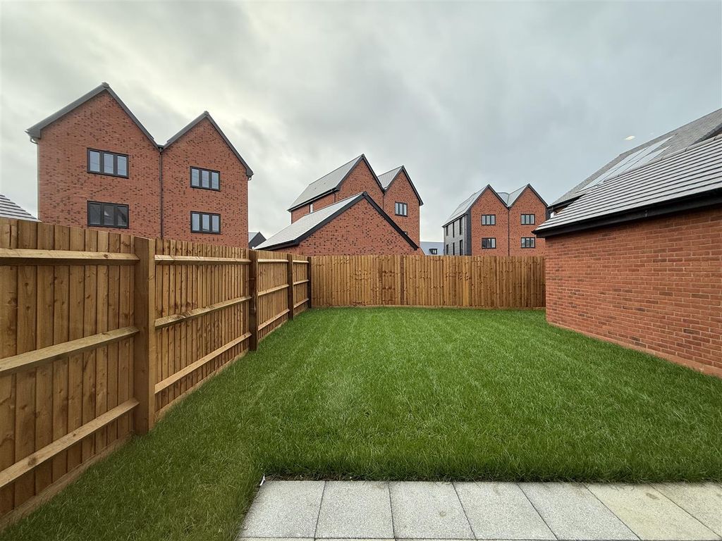 Property photo 2 of 15 Image00031.Jpeg