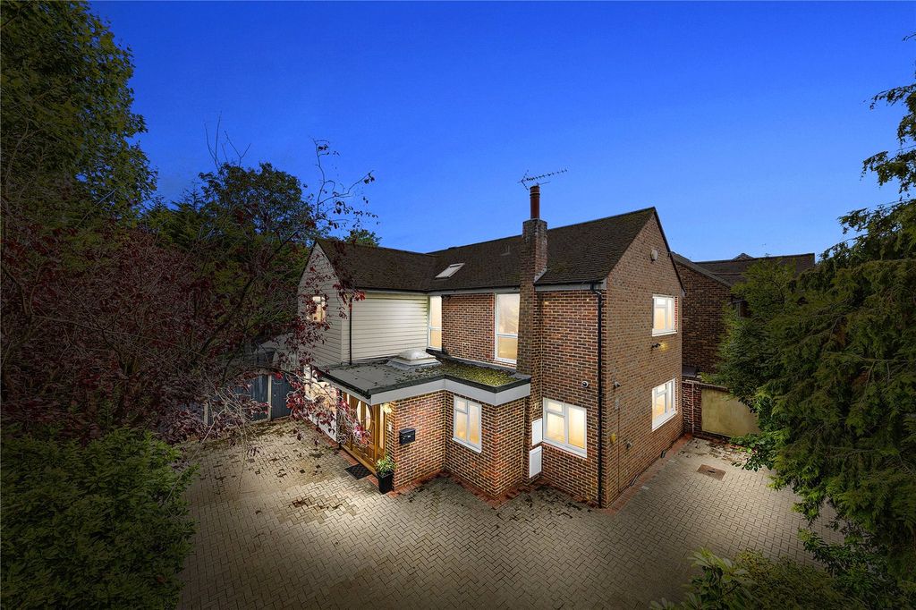 Property photo 1 of 30 Exterior