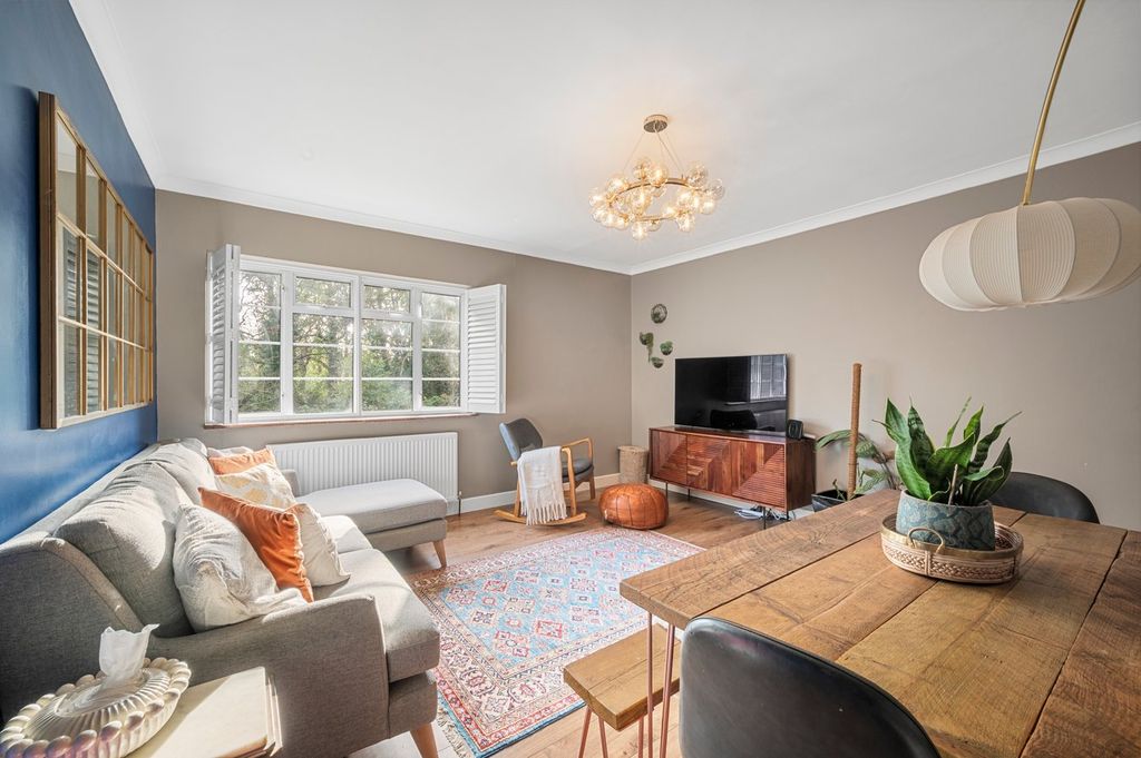 Property photo 3 of 14