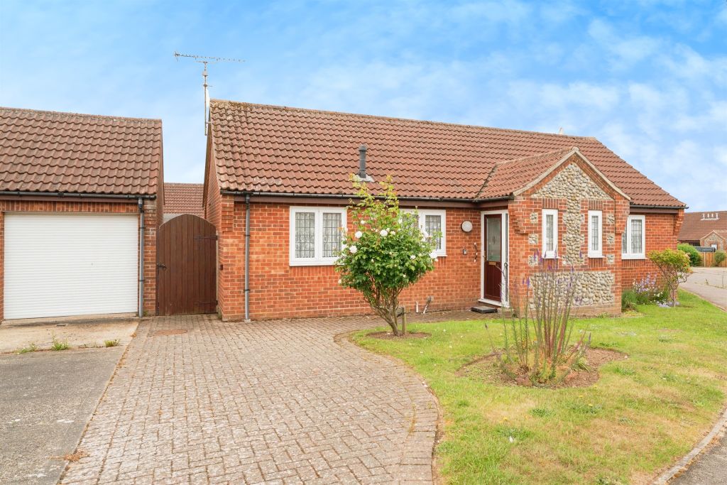 Property photo 1 of 18