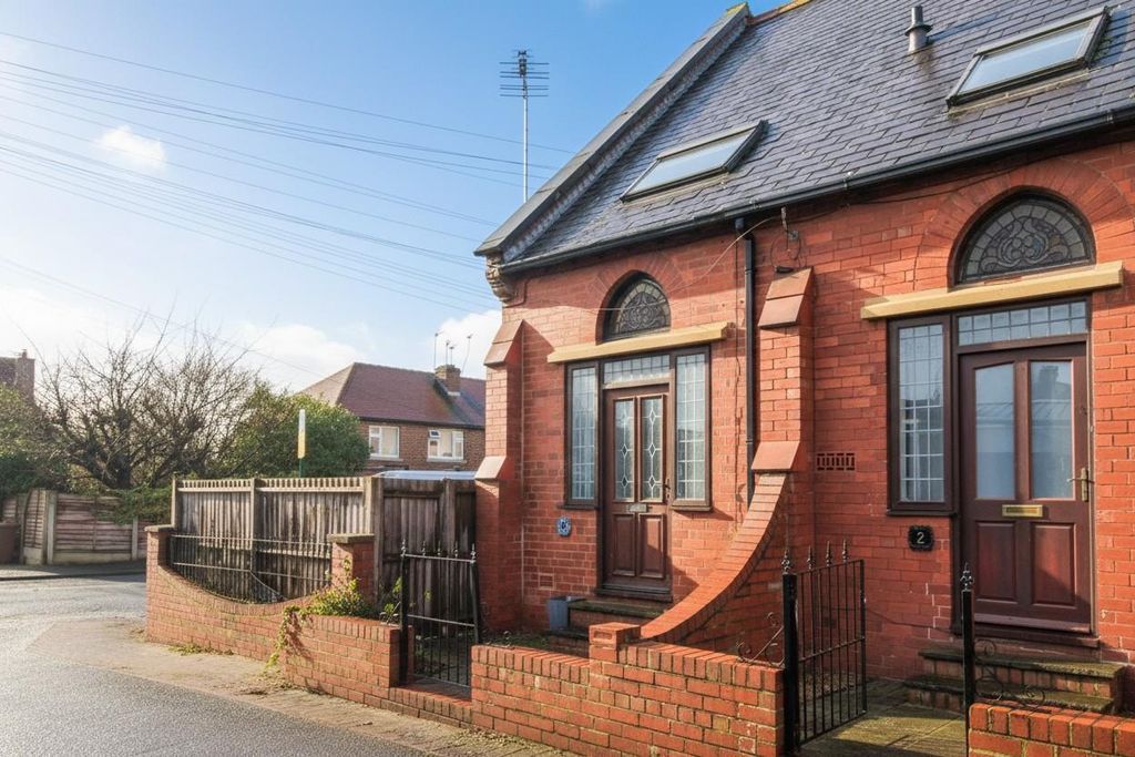 Property photo 1 of 10