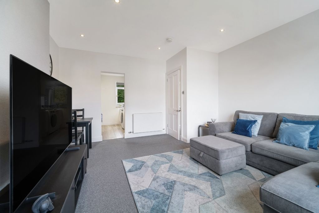 Additional image 9 of 2 bed flat for saleIndia Drive, Inchinnan, Renfrew, Renfrewshire PA4