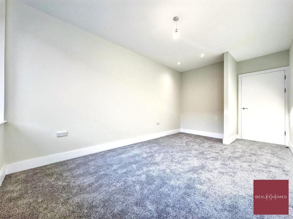 Property photo 2 of 14 Whatsapp Image 20260422 At 160918.Jpg