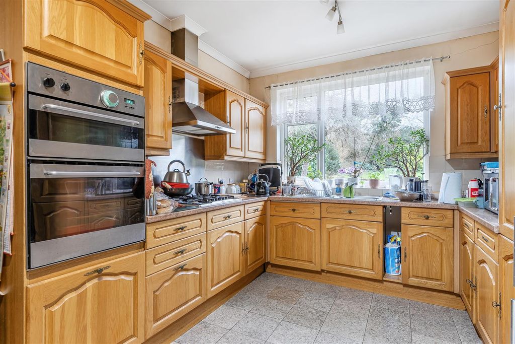 Property photo 3 of 9 1416637-12-699dc8486Df18.Jpg