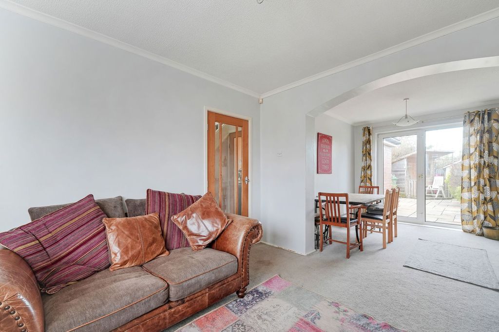 Property photo 3 of 24