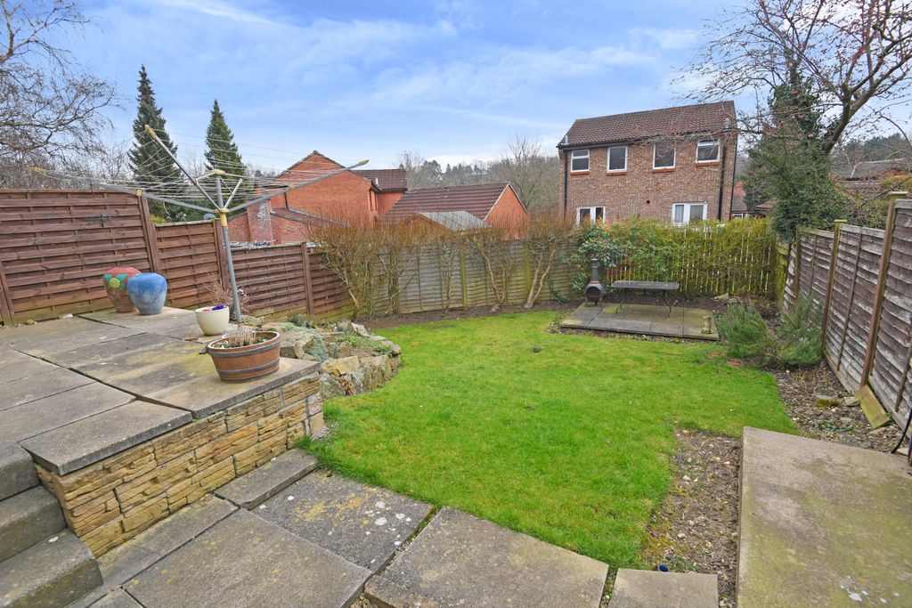 Property photo 2 of 9