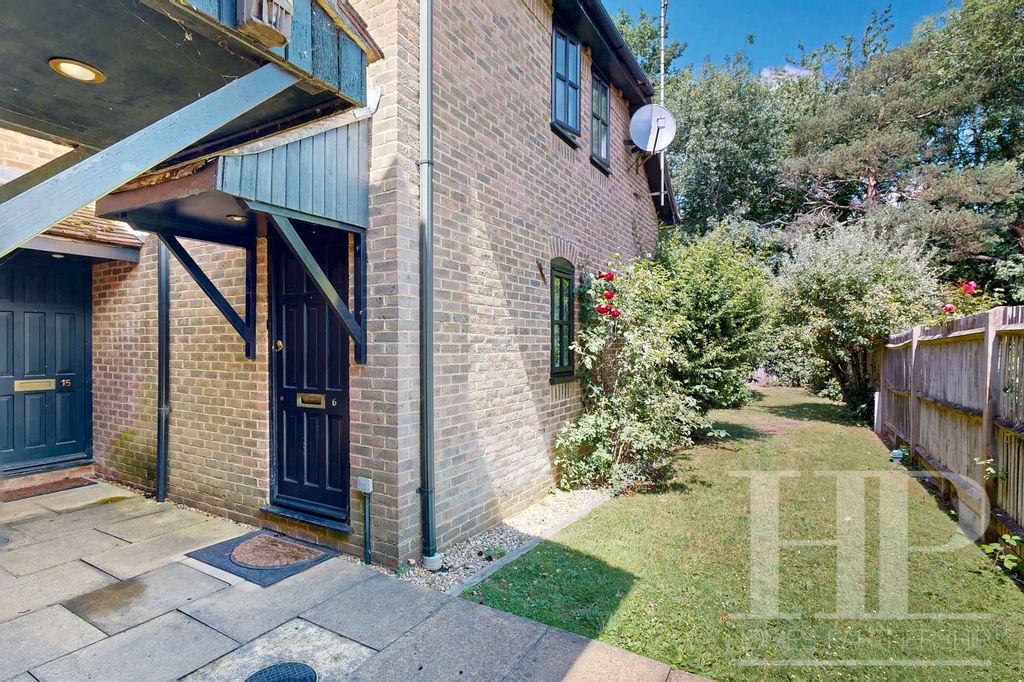 Property photo 1 of 20