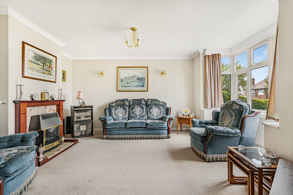 Property photo 2 of 15 10_88053
