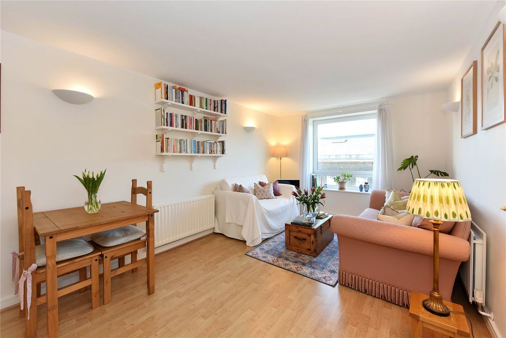 Property photo 2 of 12 Picture No. 13