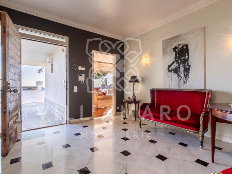 Property photo 2 of 70