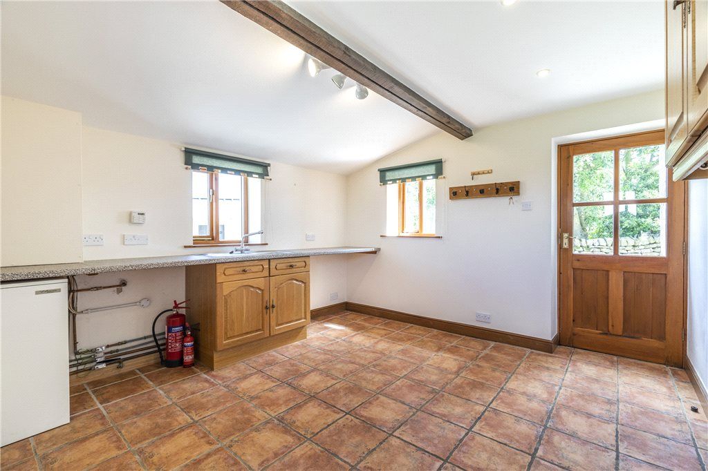 Property photo 3 of 11 0 General