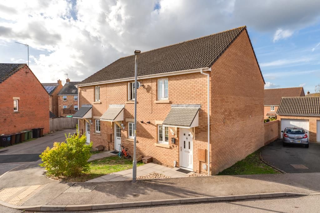 Property photo 1 of 21 36 Wren Close, Oakley Vale (20 Of 21).Jpg