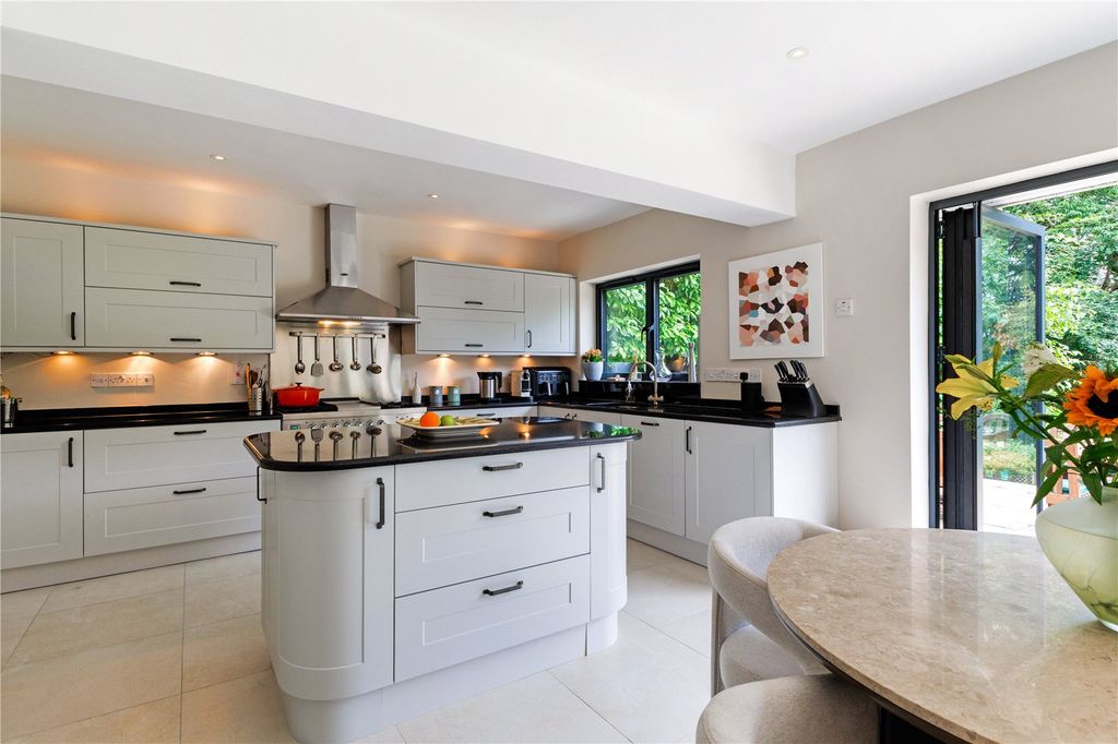 Property photo 2 of 12 Kitchen