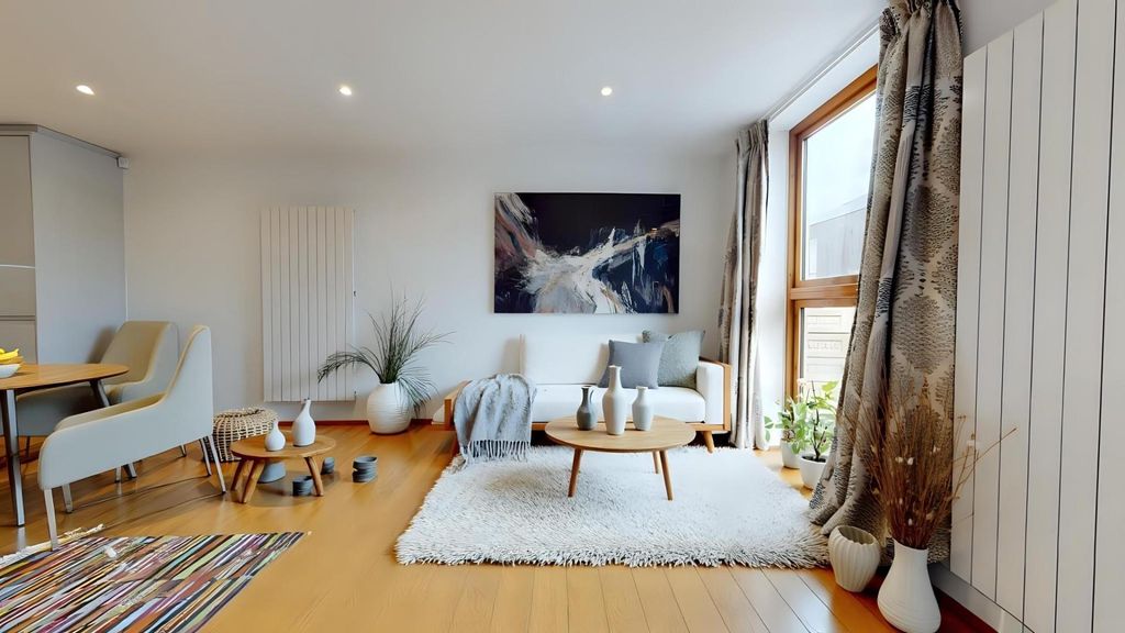 Property photo 1 of 11 Zdapxrpz2Xjvgon7V3Xia_23A4c21Bf93d4574B28583216381