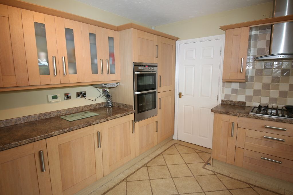 Property photo 2 of 15 Picture No. 19