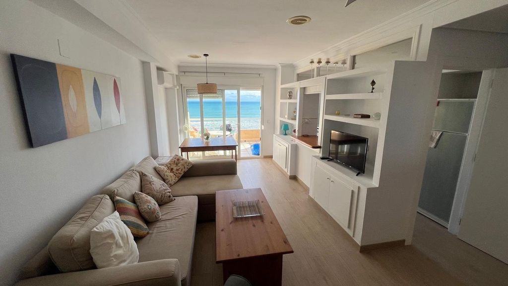 Property photo 1 of 50