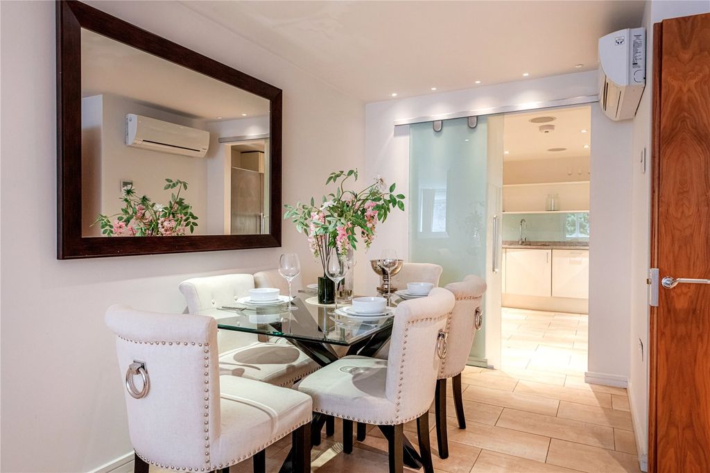 Property photo 2 of 5 Dining Room