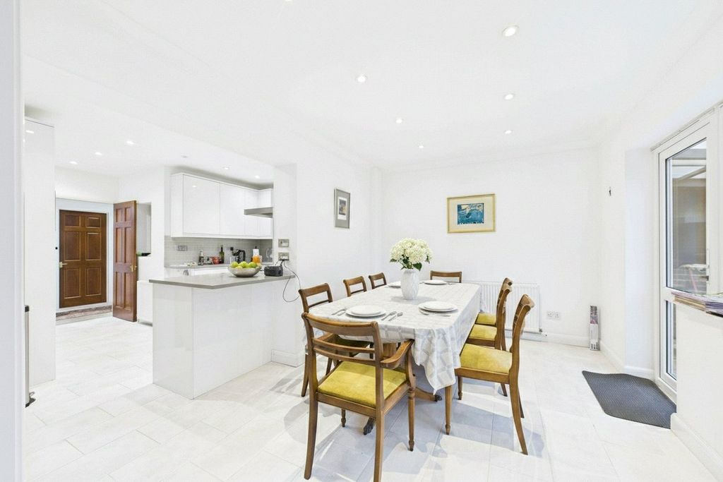 Property photo 3 of 14 Picture No. 29