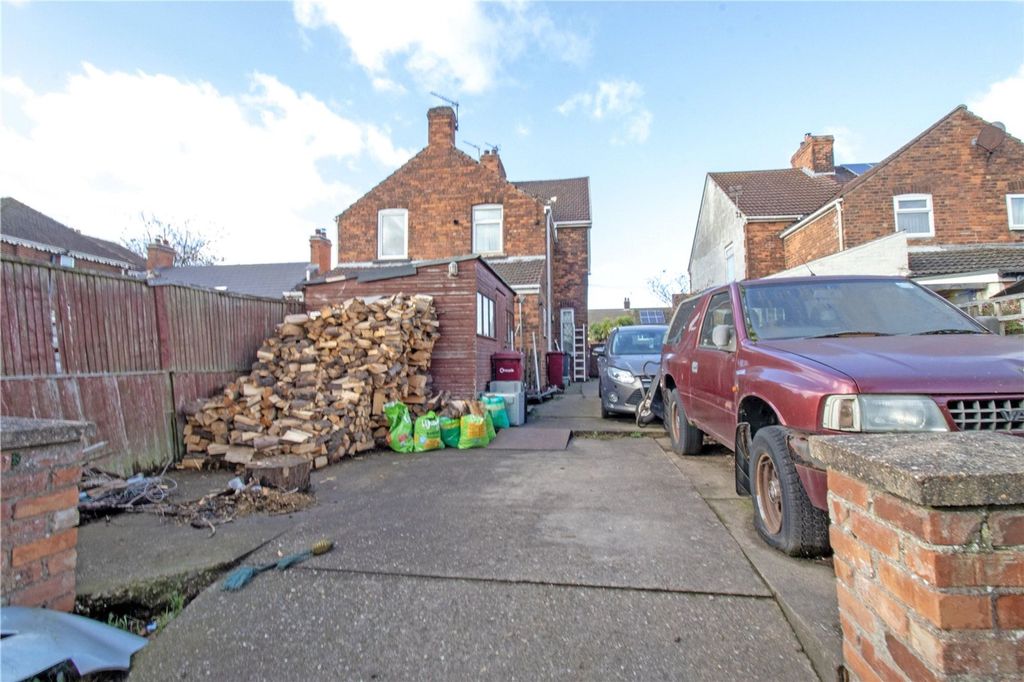 Property photo 2 of 13 Picture No. 02
