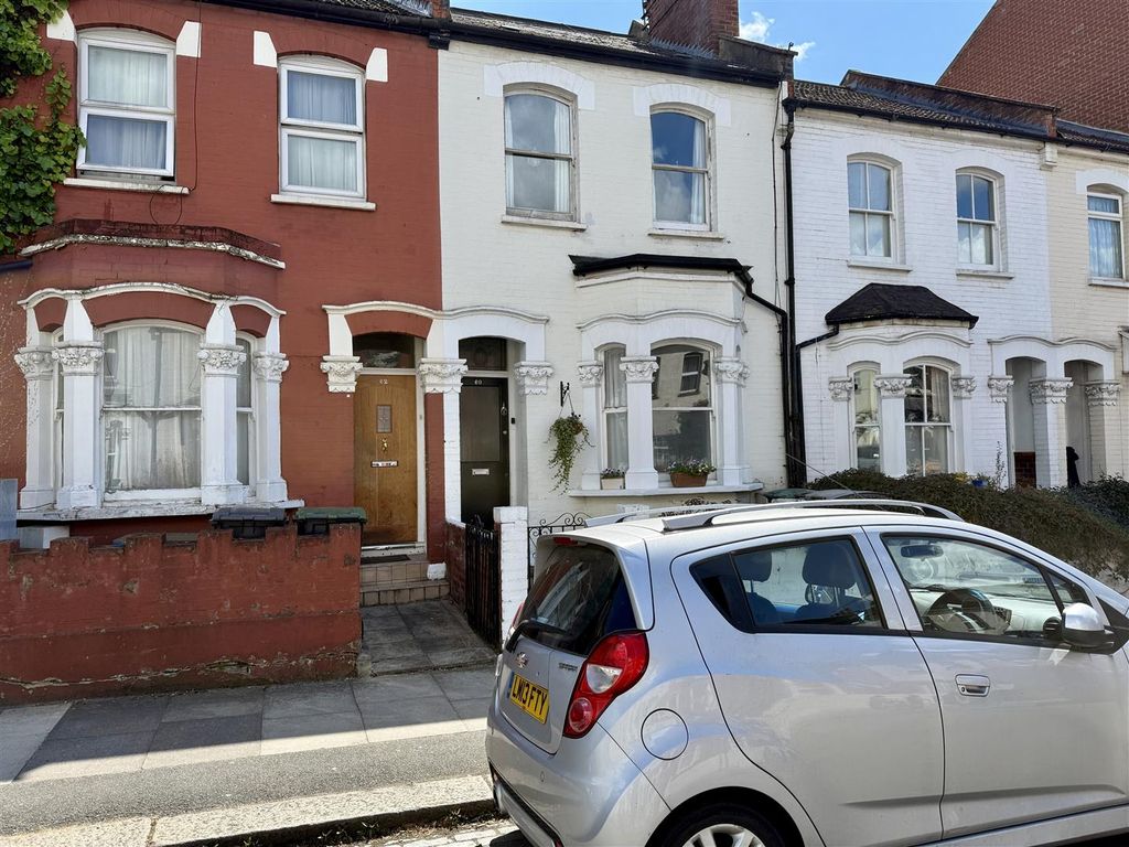 Property photo 1 of 10