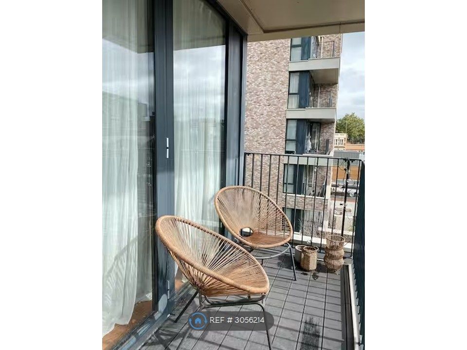 Property photo 3 of 13 Balcony