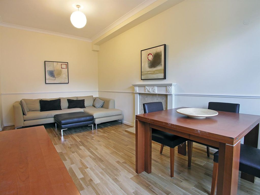Property photo 1 of 5 2)St Katherine's Docks.Jpg