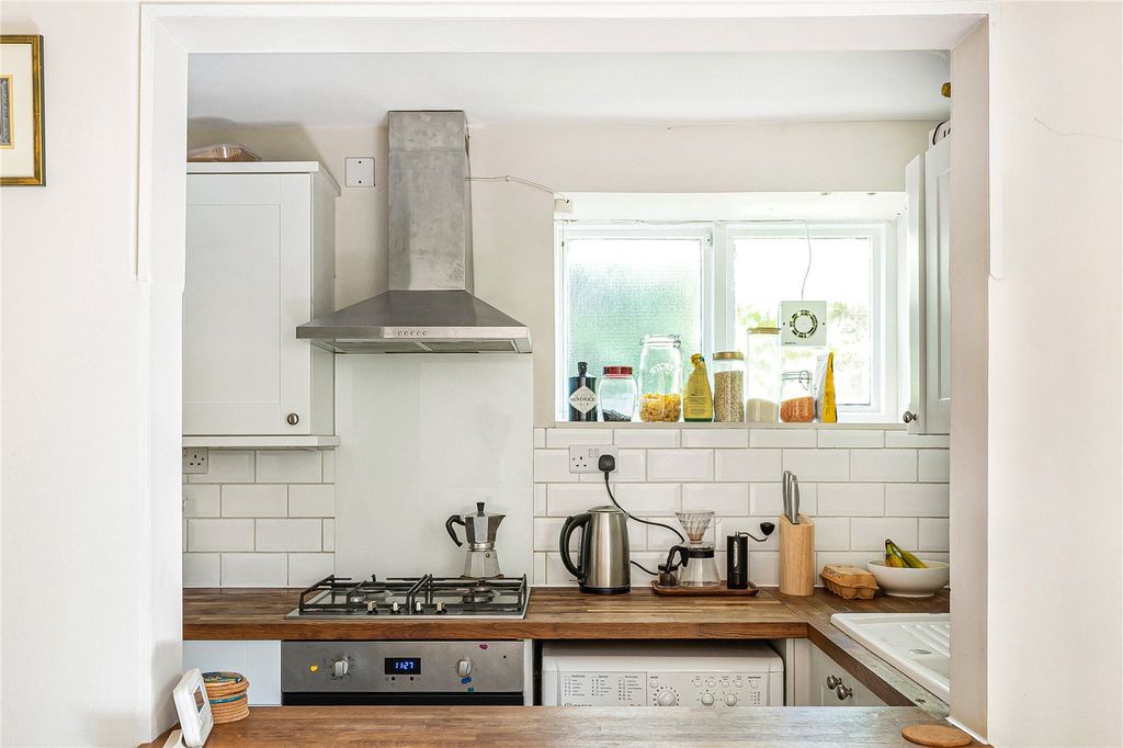 Property photo 2 of 13 Kitchen