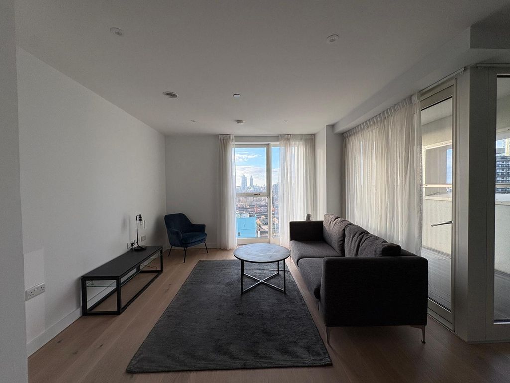 Property photo 2 of 12