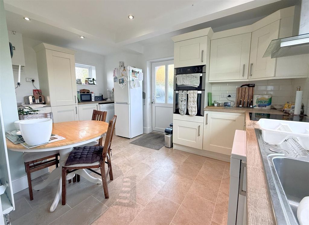 Property photo 2 of 18 Img_8778.Jpg