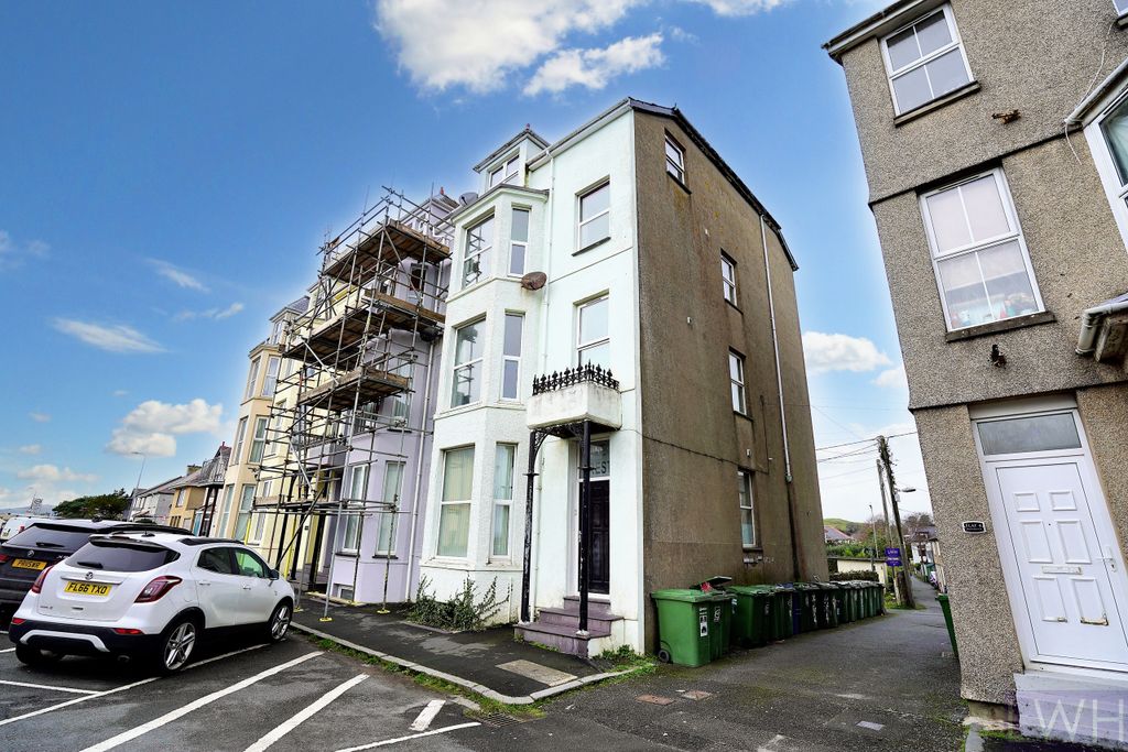 Property photo 2 of 25 Dune Crest Front 3.Jpeg