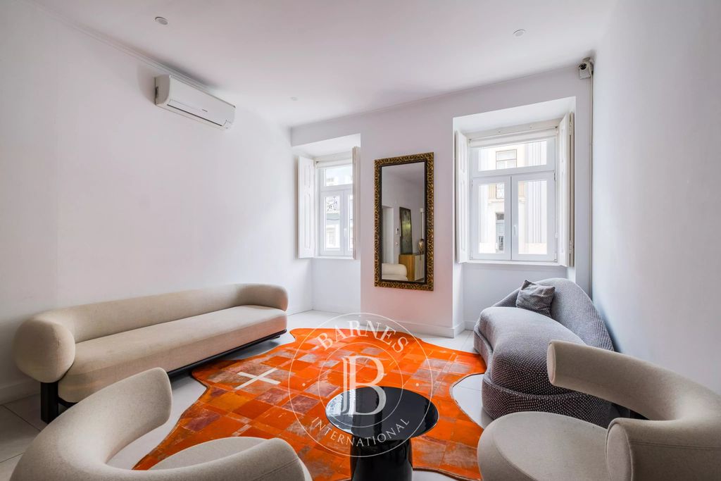 Property photo 1 of 39