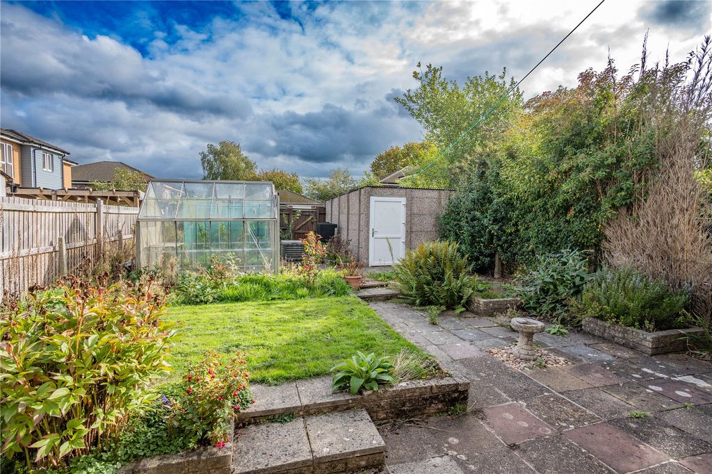 Property photo 2 of 15 Picture No. 10