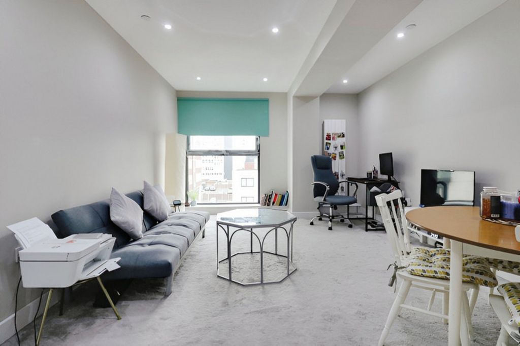 Property photo 3 of 8