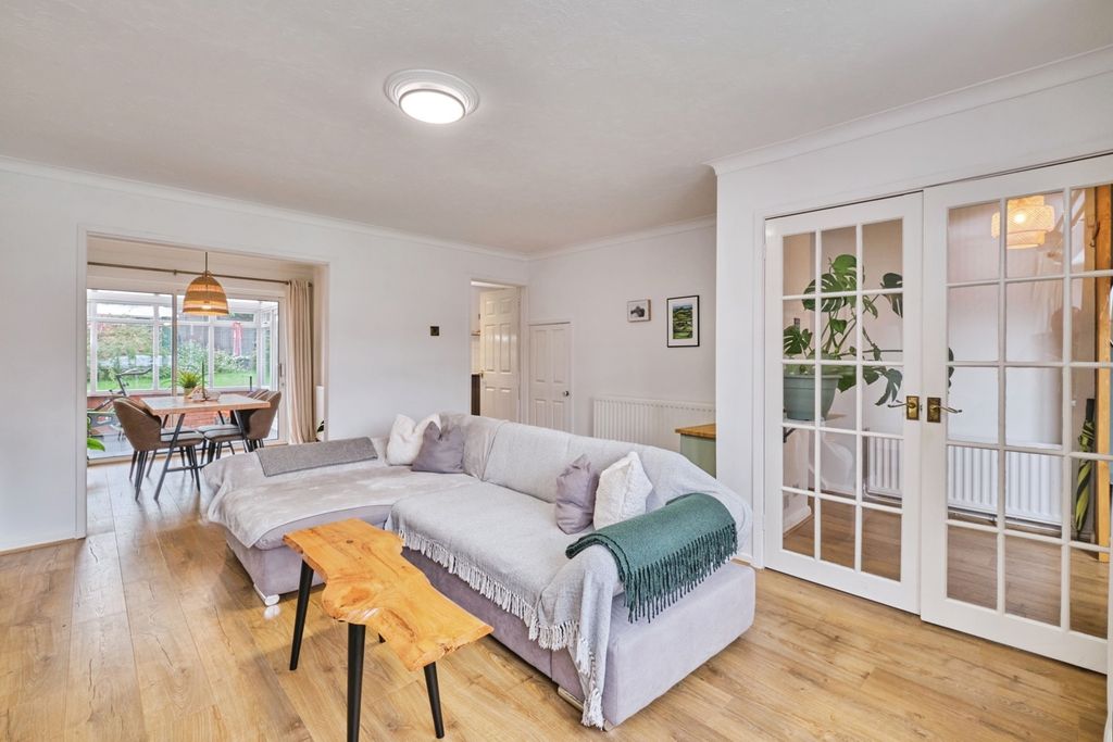 Property photo 3 of 25 Photo