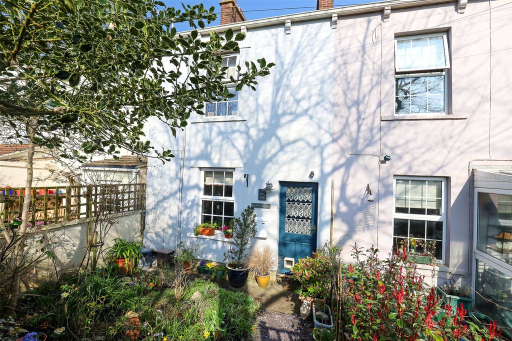 Property photo 1 of 15 Picture No. 05