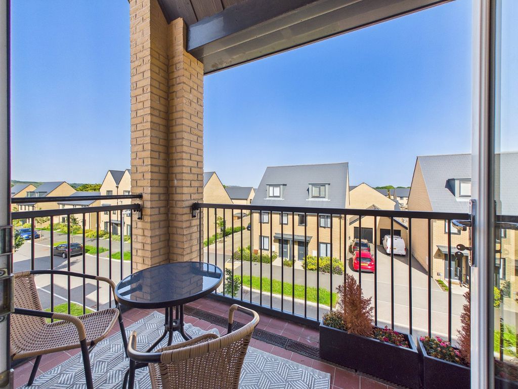 Property photo 2 of 20 Private Balcony