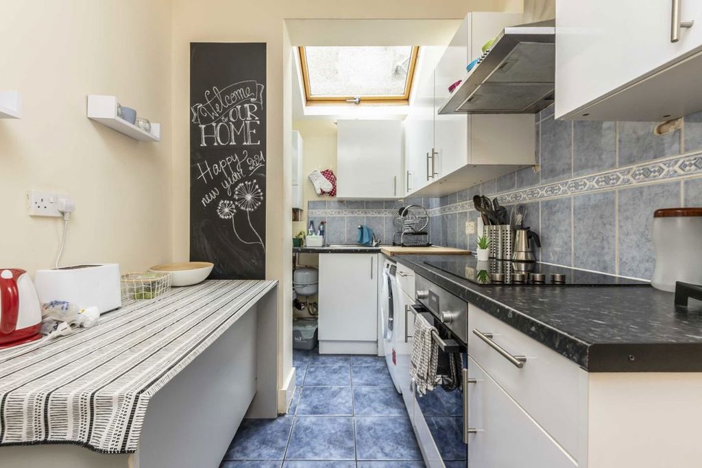 Property photo 3 of 7