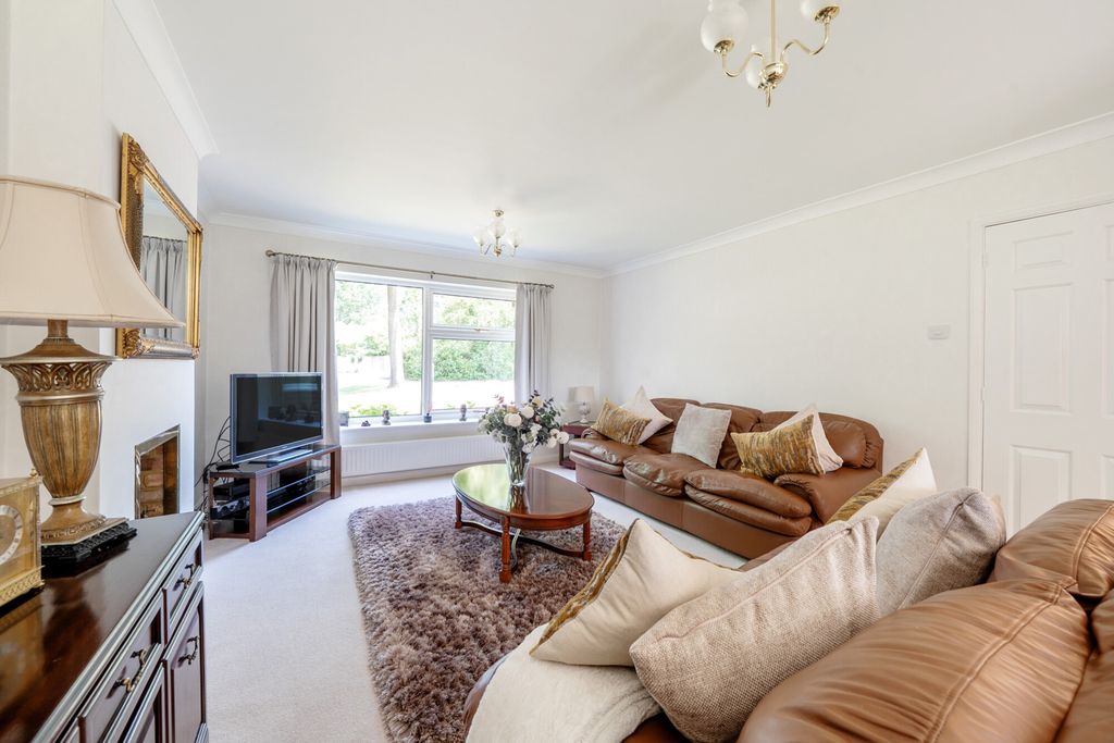 Property photo 2 of 21 1297108-24-682c77...