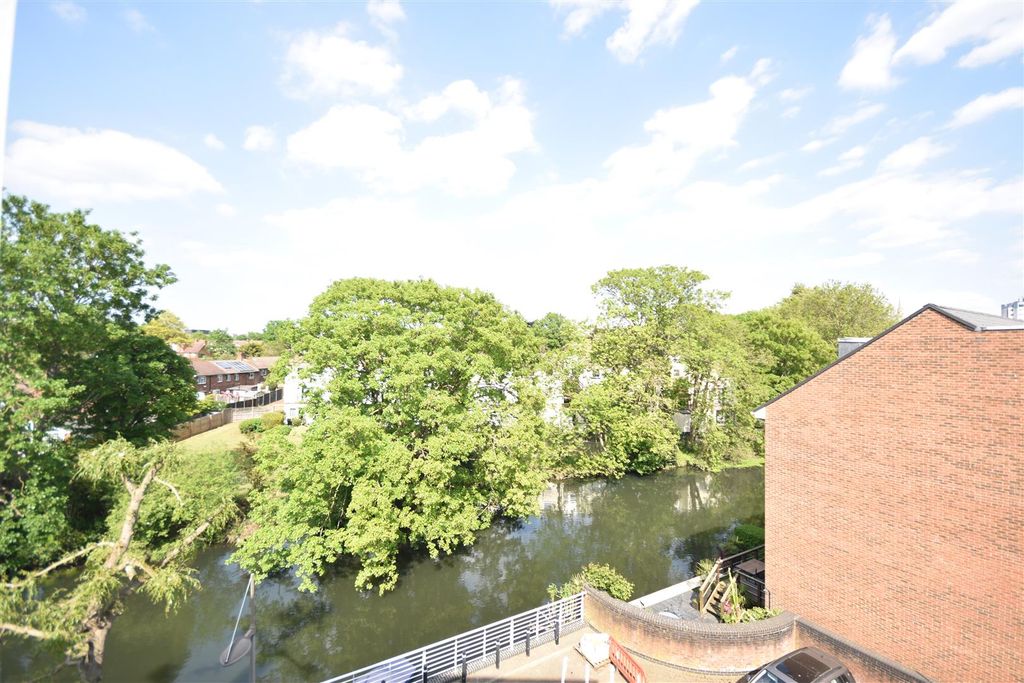 Additional image 13 of 3 bed flat for saleAdams Quarter, The Island TW8