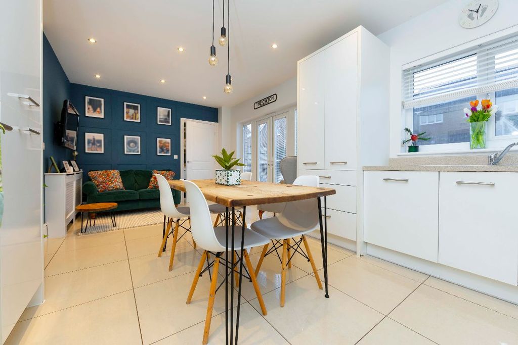 Additional image 11 of 4 bed detached house for saleFoxglove Close, Trelewis, Treharris CF46