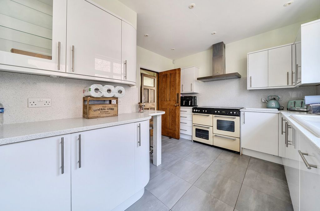 Property photo 3 of 25 1-6A178Da821A34-1...