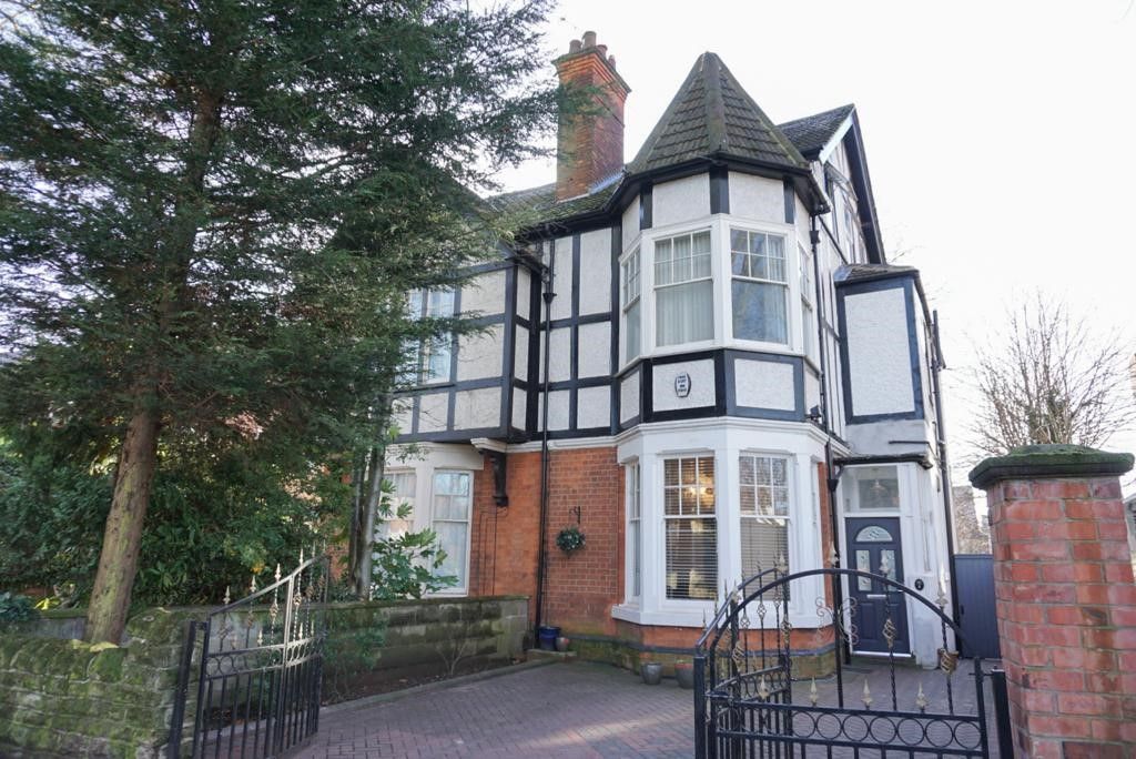 5 bed semi-detached house to rent Mapperley Park