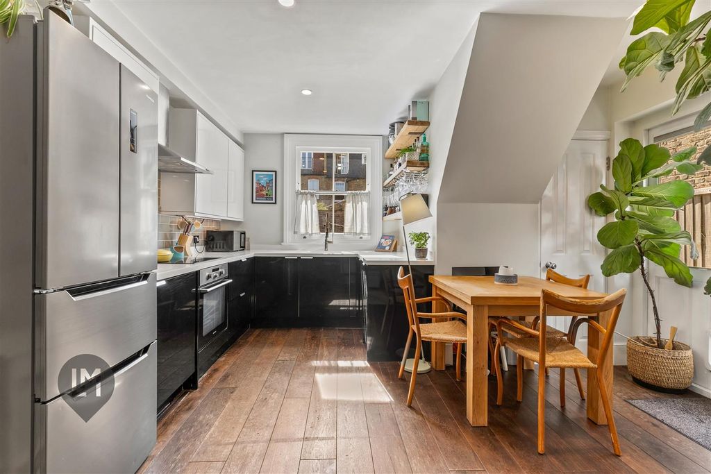 Property photo 2 of 8 Living/Dining/Kitchen