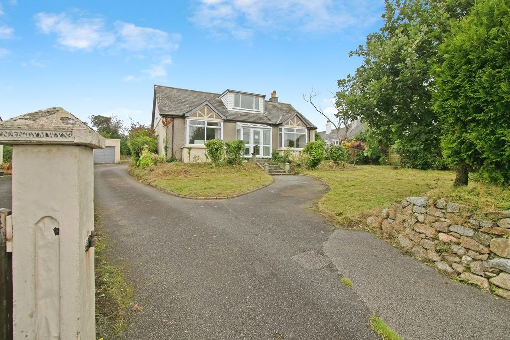 Property photo 1 of 17 Photo