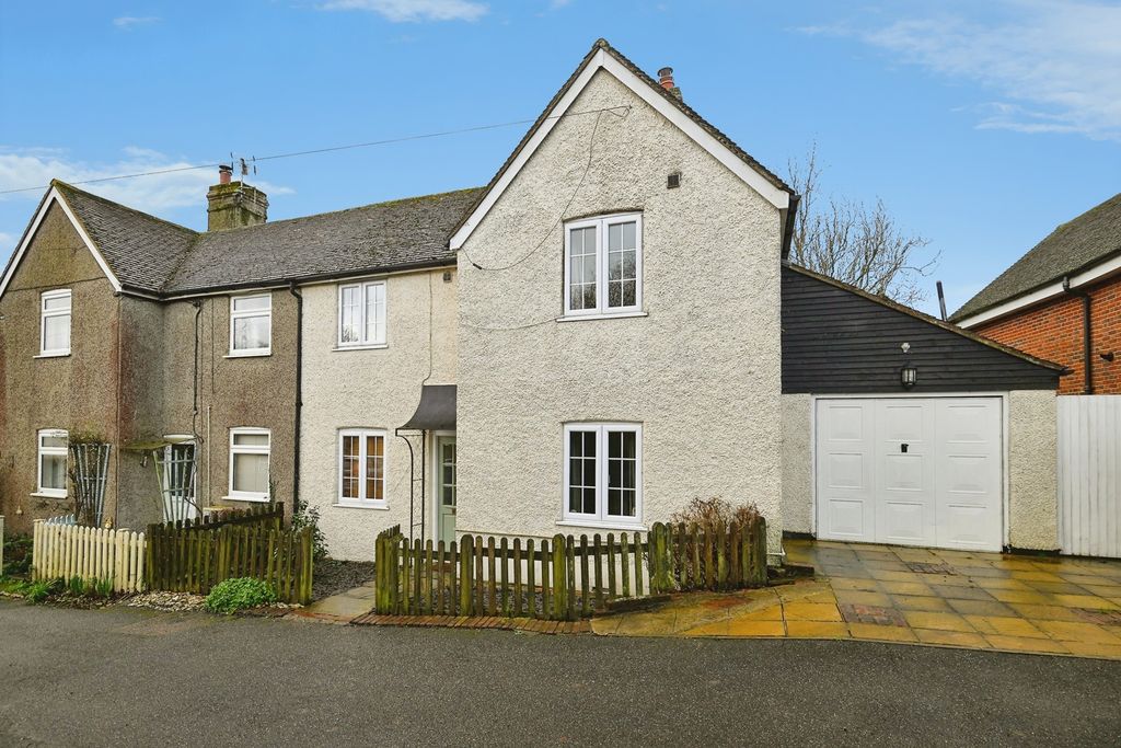 Property photo 2 of 19 Photo