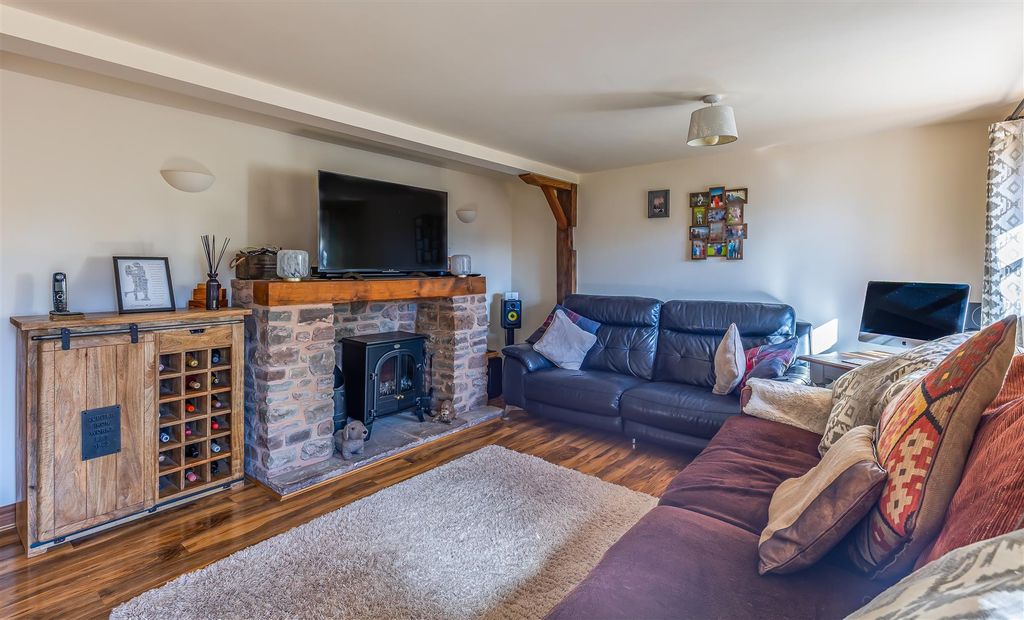 Property photo 3 of 22 Bx1A3099-Hdr-Edit.Jpg