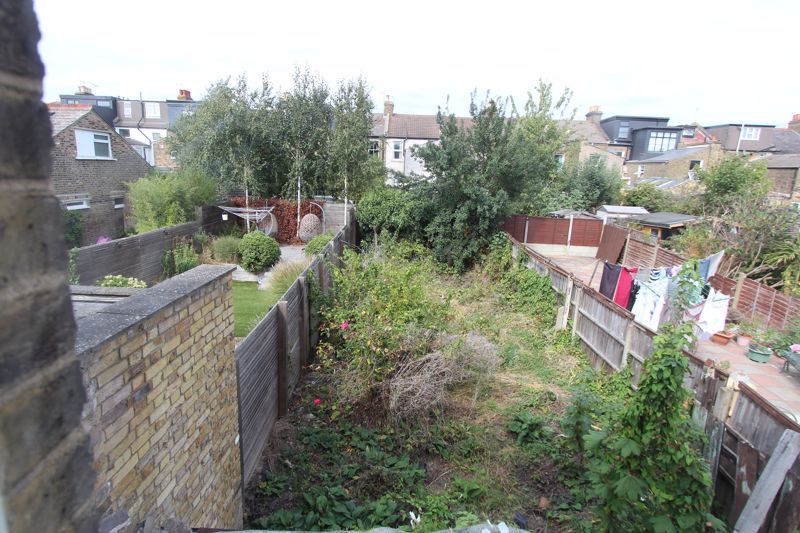 Property photo 3 of 26 Photo 22