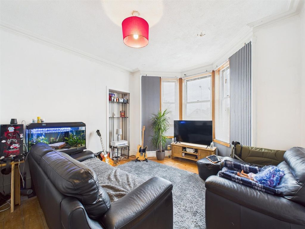 Property photo 1 of 12 Cam01486G0-Pr0791-Still003.Jpg