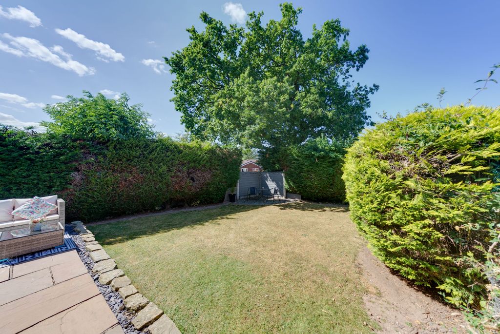 Property photo 2 of 23
